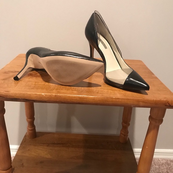 Heels - Picture 4 of 4